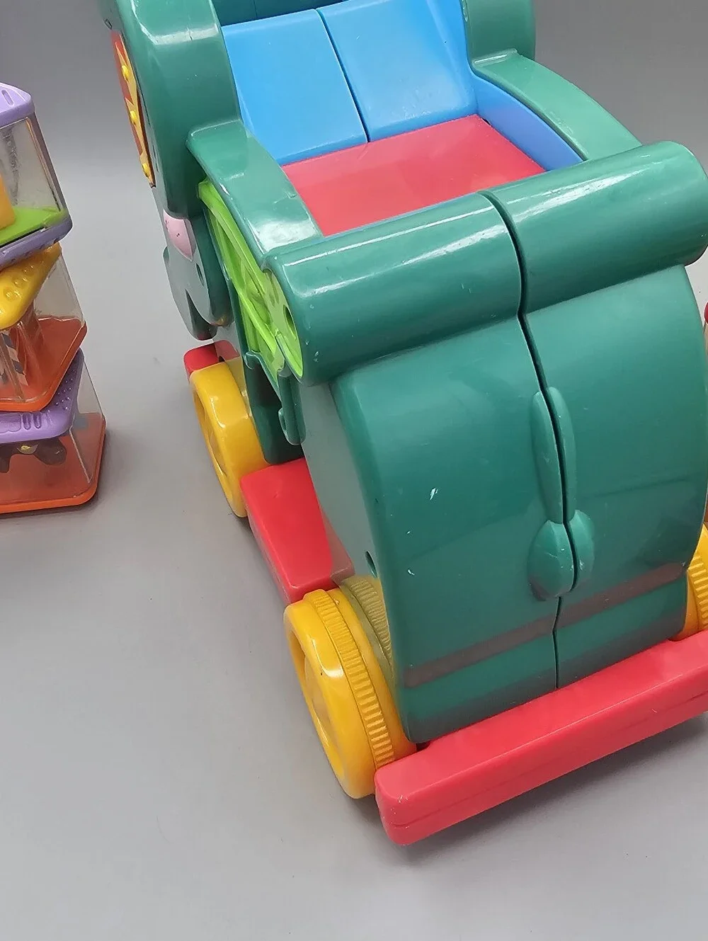 Vintage Fisher-Price Peek A Boo Pull Elephant Musical 12 Blocks Sensory WORKING